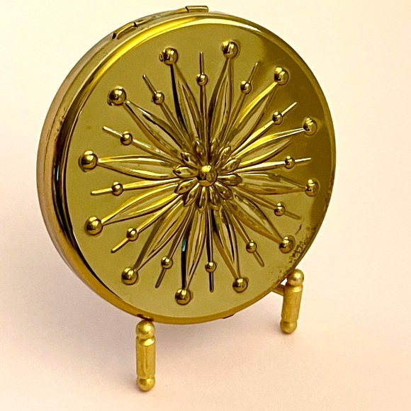 Vintage Dorset Fifth Avenue Compact - Picture 2 of 5